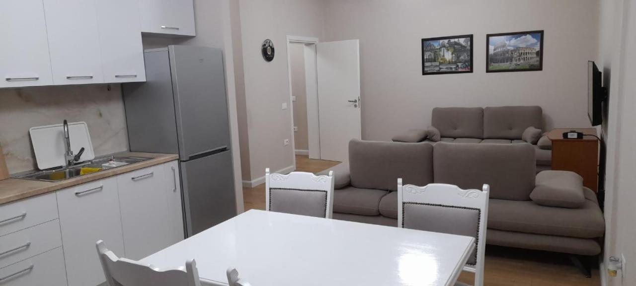 Odri Apartment Влёра Экстерьер фото